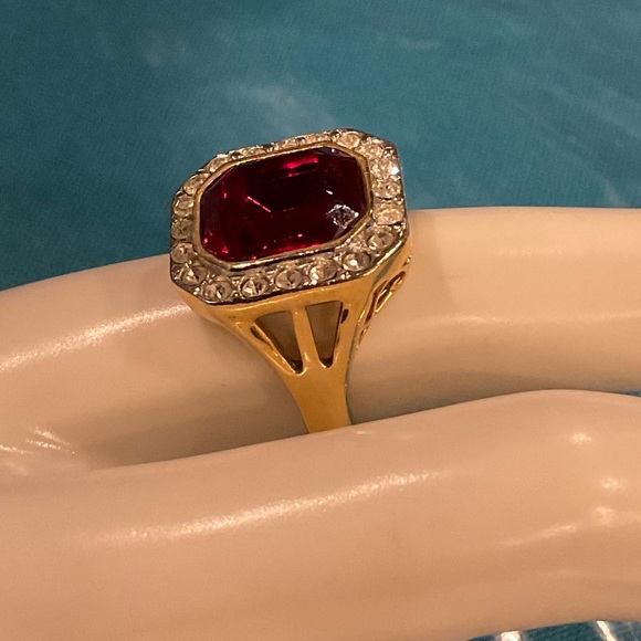 Roman ruby red ring - Picture 3 of 4